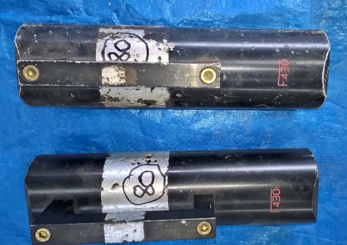 ferrari-f430-challenge-air-jack-safety-props