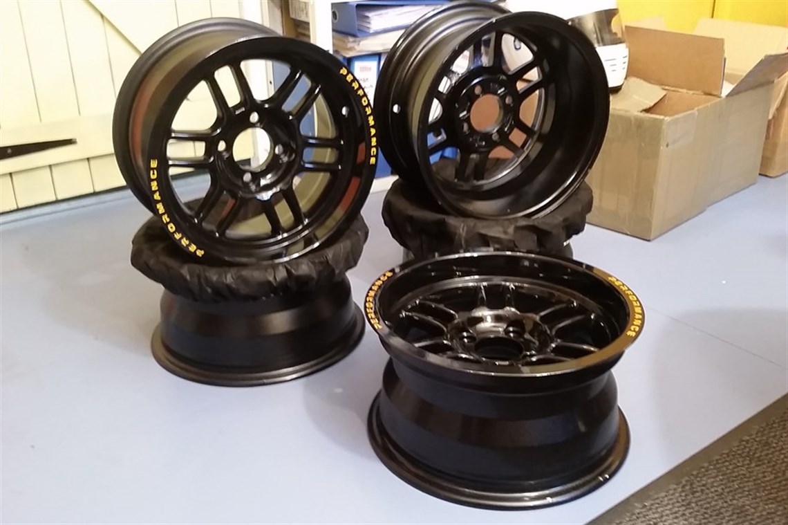Racecarsdirect.com - Performance Formula Ford Alloy Wheels