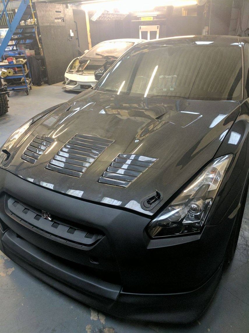 Racecarsdirect.com - Nissan GT-R R35 unfinished Drag project 1200+HP