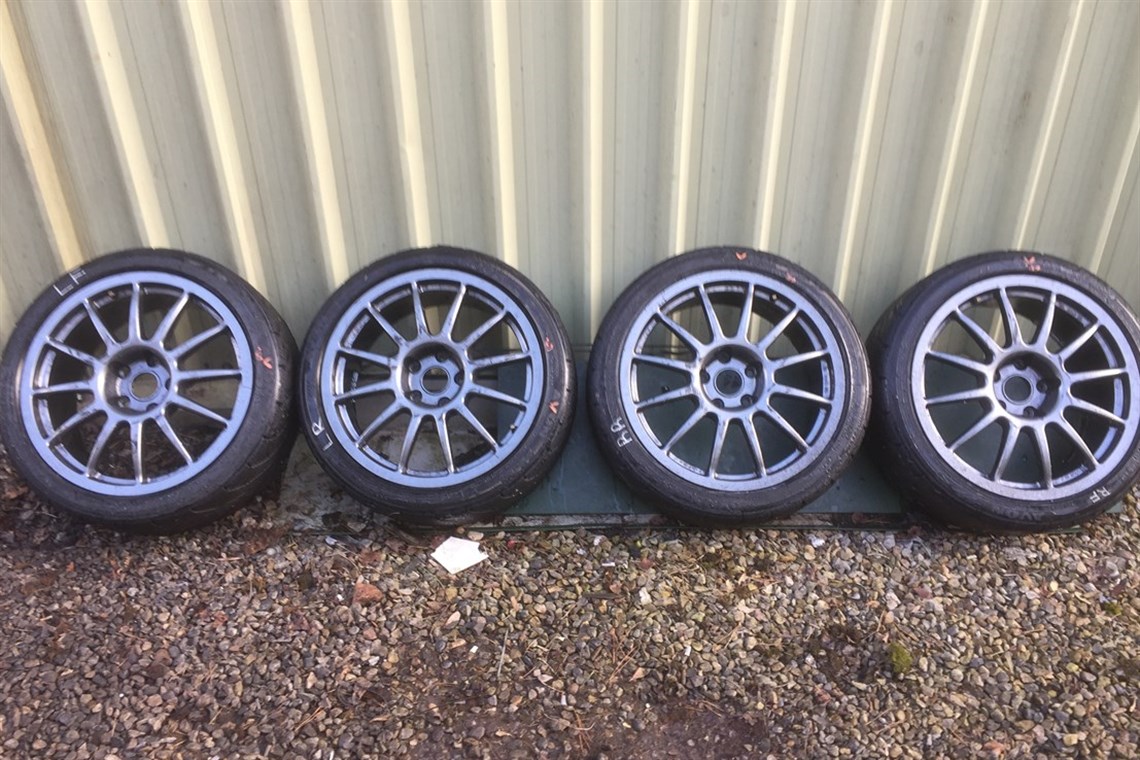 ginetta-g40-wheels-and-tyres-x4