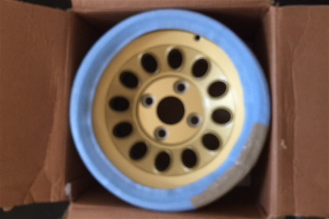 Racecarsdirect.com - Alfa Romeo GTAm Ultra Light Gold Alloy Wheels