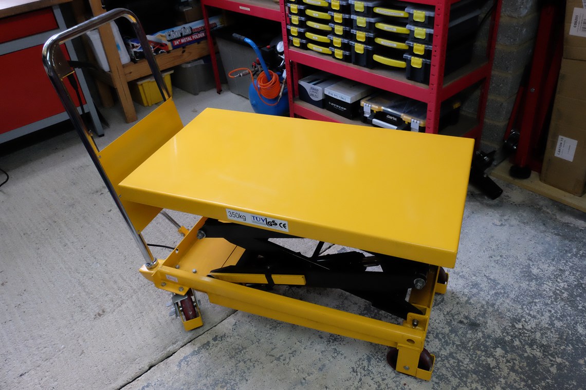 scissor-table-350kg---great-for-moving-engine