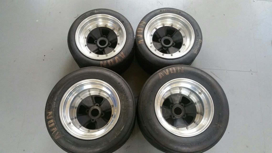 Racecarsdirect.com - Chevron wheels