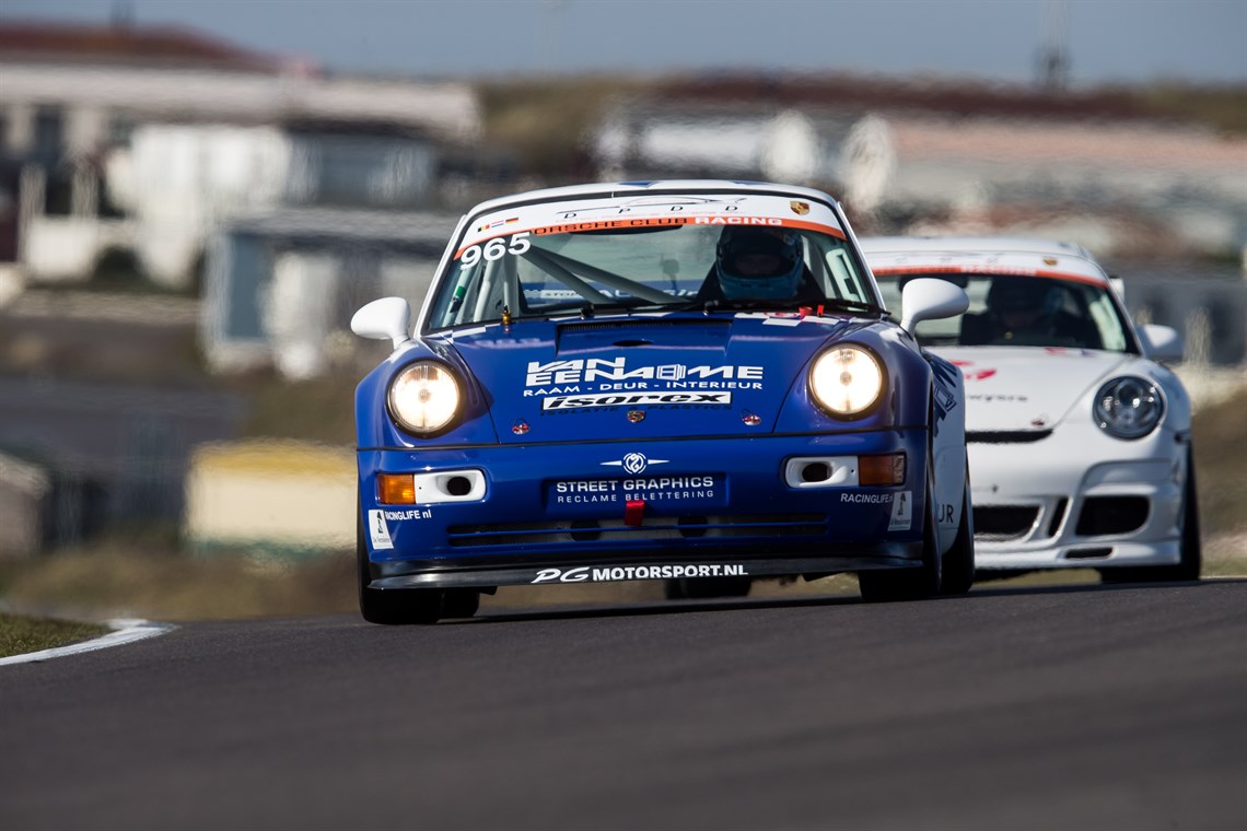 porsche-964-widebody-race-car