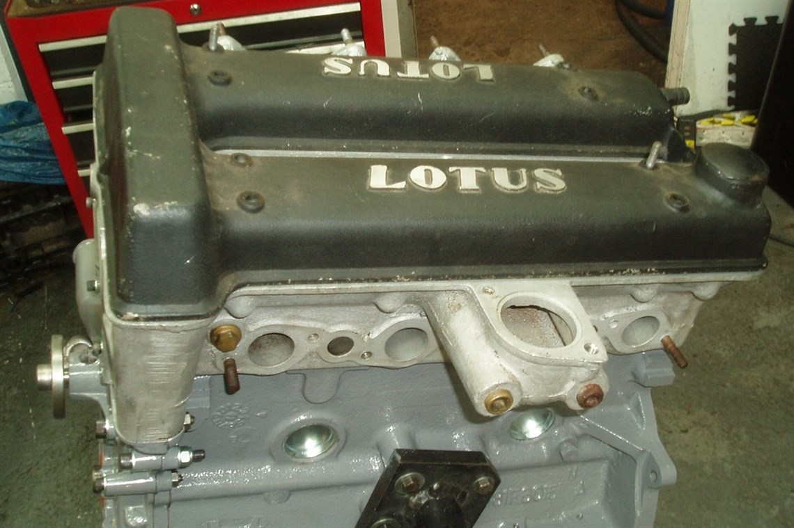 lotus-twin-cam-race-engine