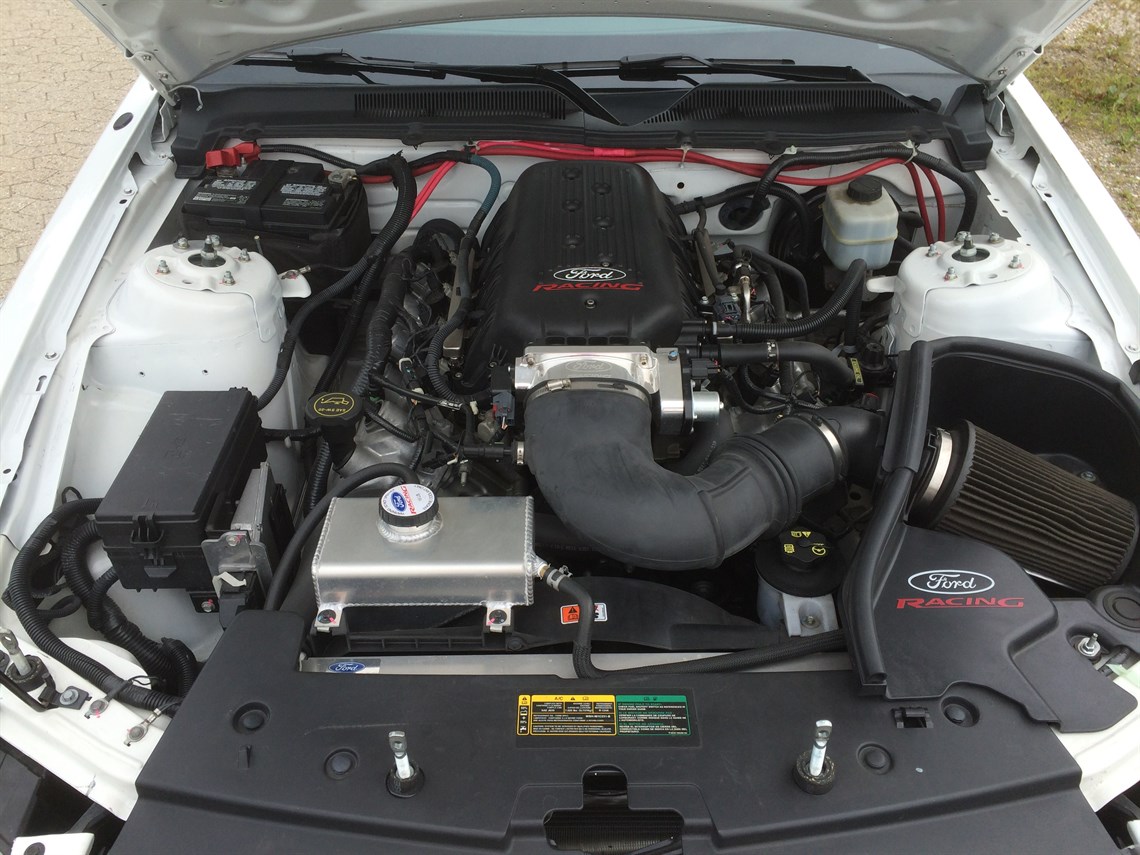 Racecarsdirect.com - Ford FR500S - Factory Mustang race car