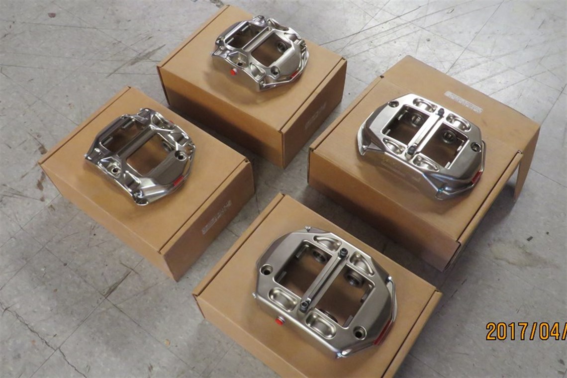 car-set-of-new-pfc-gt-calipers