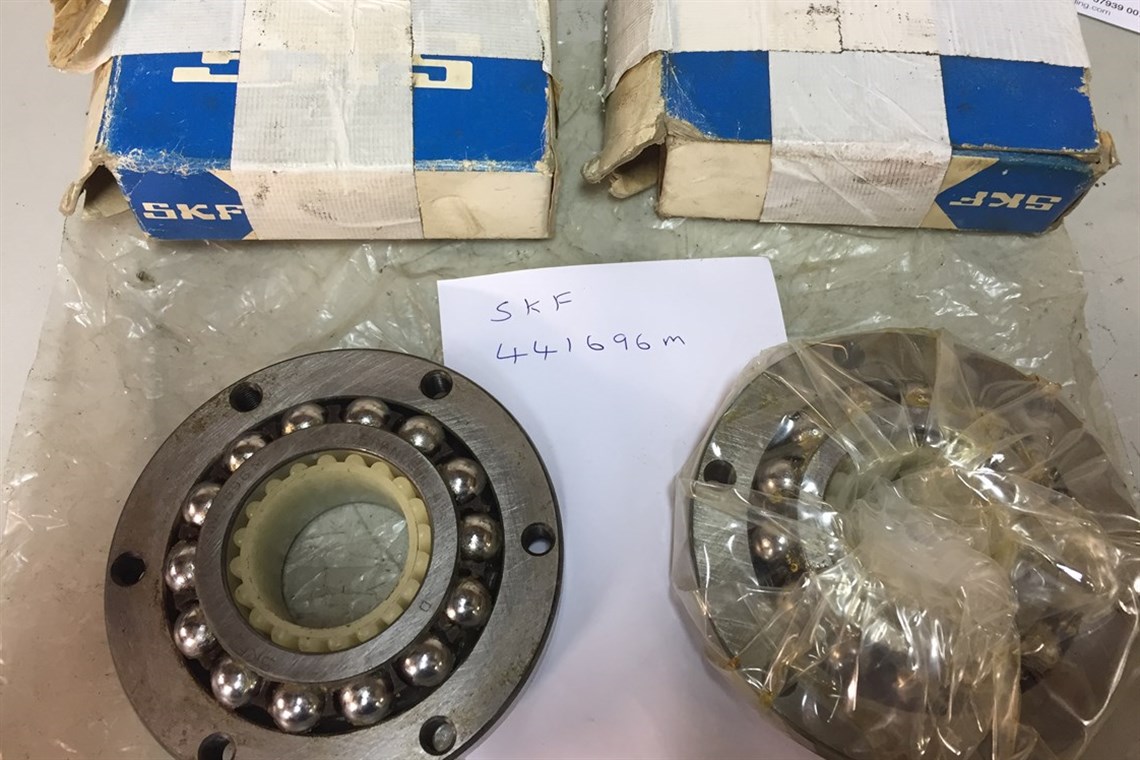 ferrari-328f40-testarossa-wheel-bearings