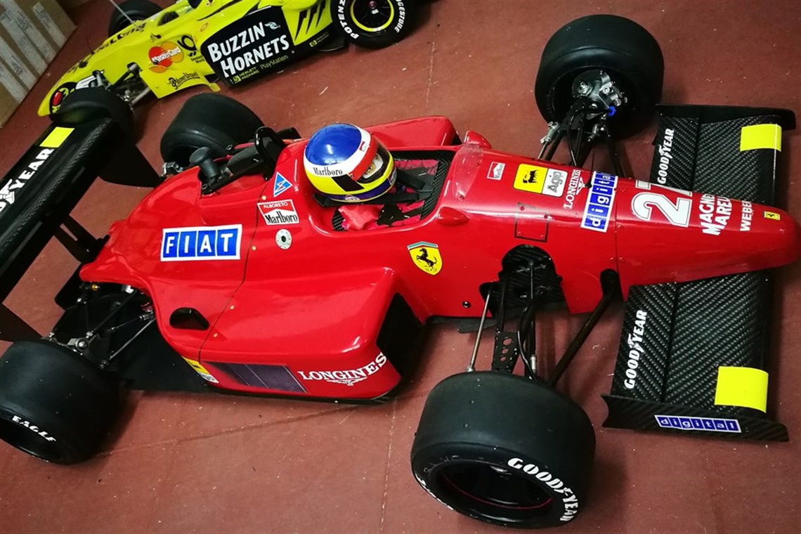 Racecarsdirect.com - FERRARI F187.