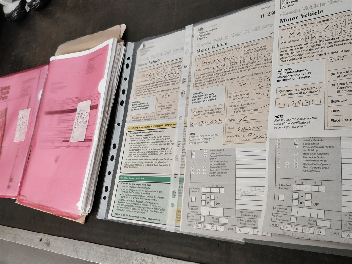 man-75t-race-transporer---2004hopkins-built