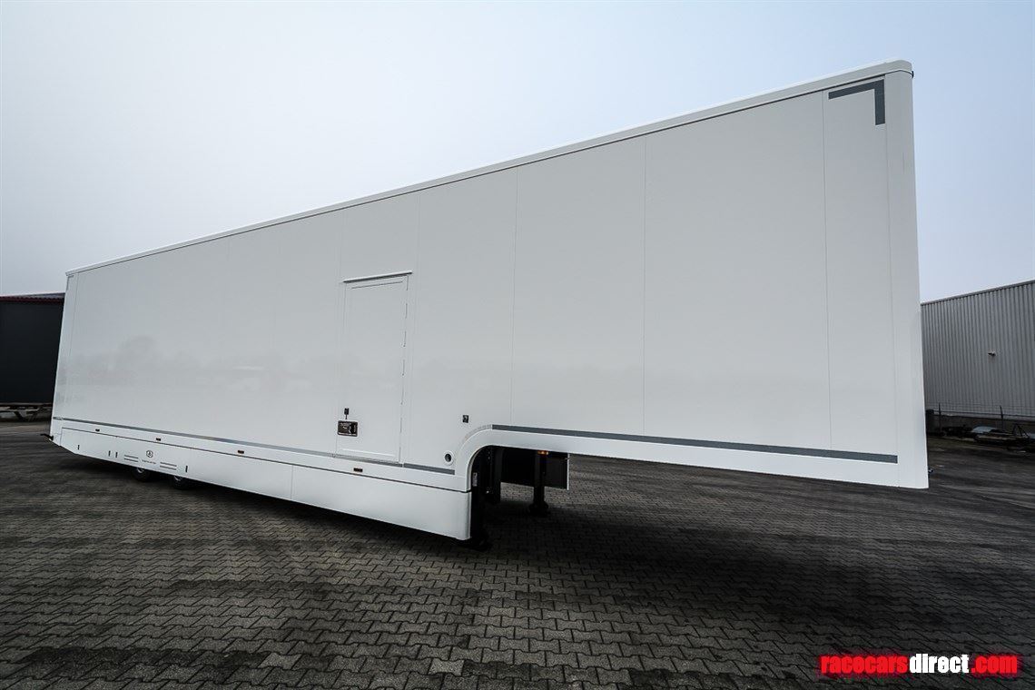 in-stock-new-racetrailer-including-office-spa