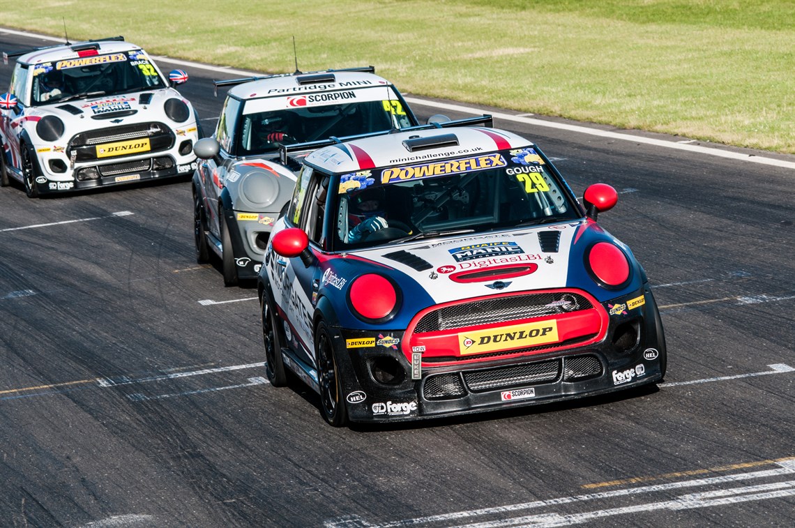 Racecarsdirect.com - Mini Challenge JCW F56