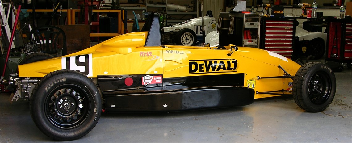 2016 RAY FORMULA FORD