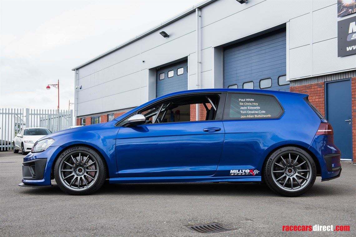 Golf R Race