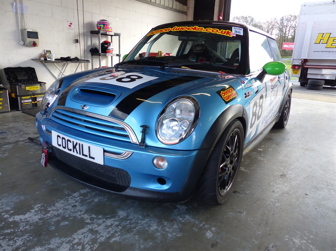 Racecarsdirect.com - Mini R53 Cooper S