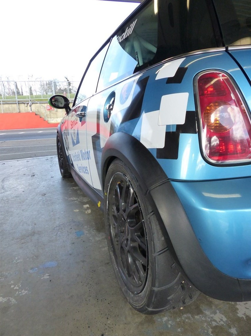 Racecarsdirect.com - Mini R53 Cooper S