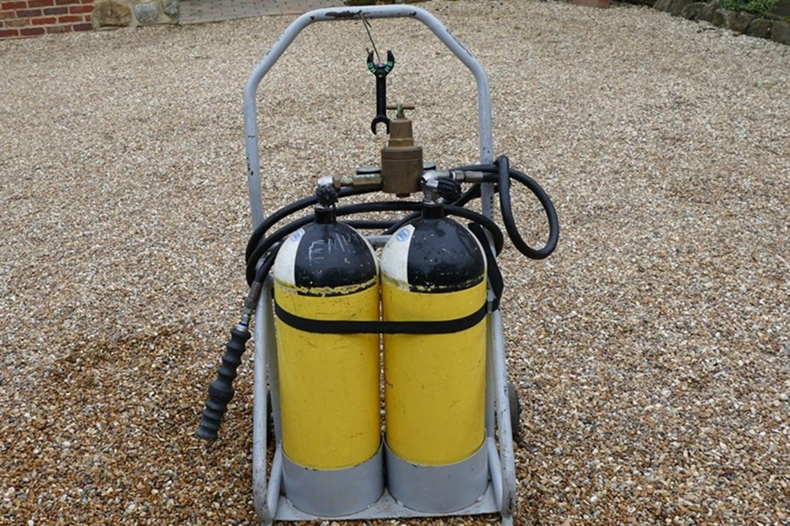 Racecarsdirect.com - Air Jack Bottle Kit with Lance