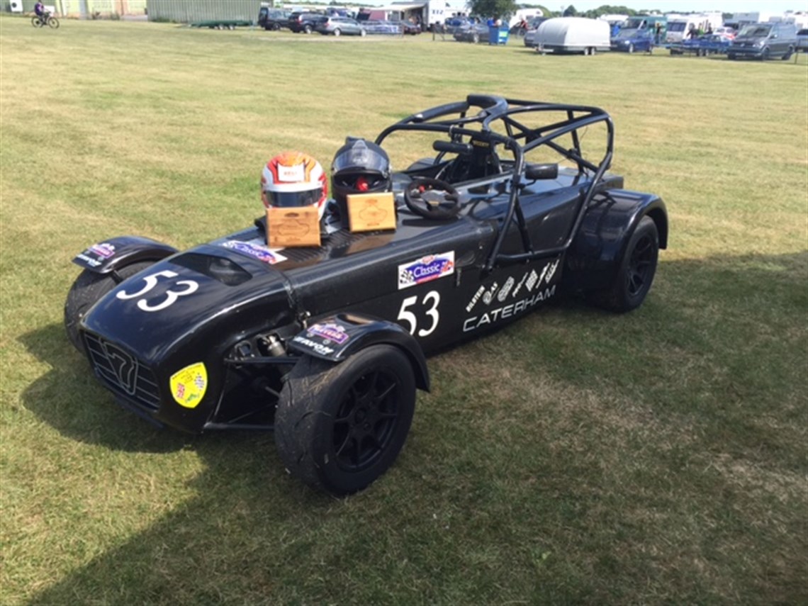 Racecarsdirect.com - CATERHAM R300 2010