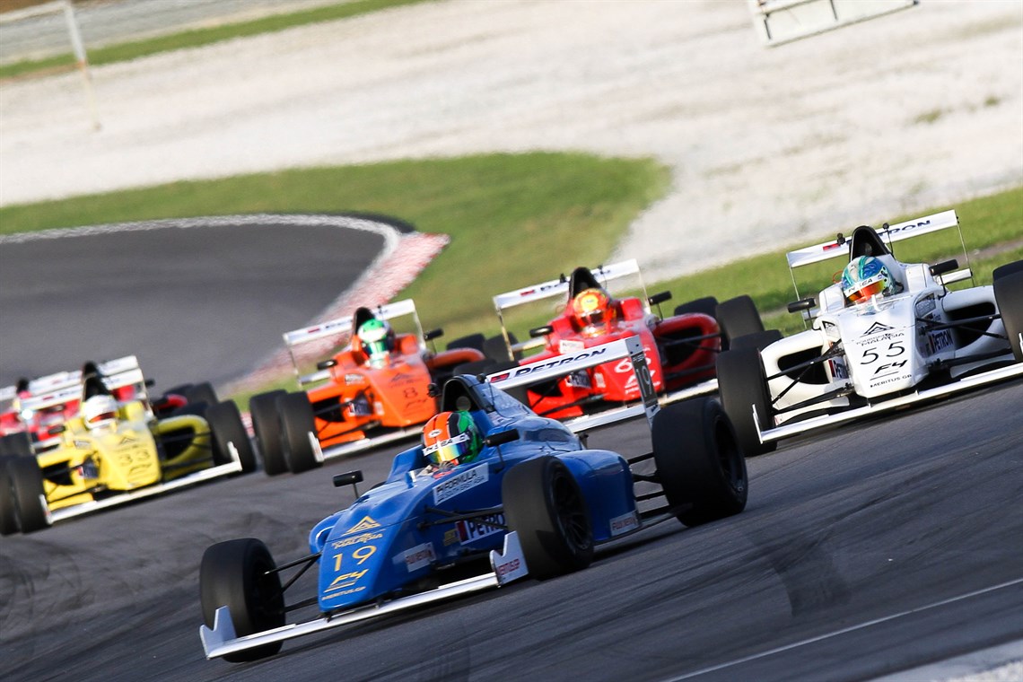 6-x-f4-races-at-the-malaysian-f1-gp
