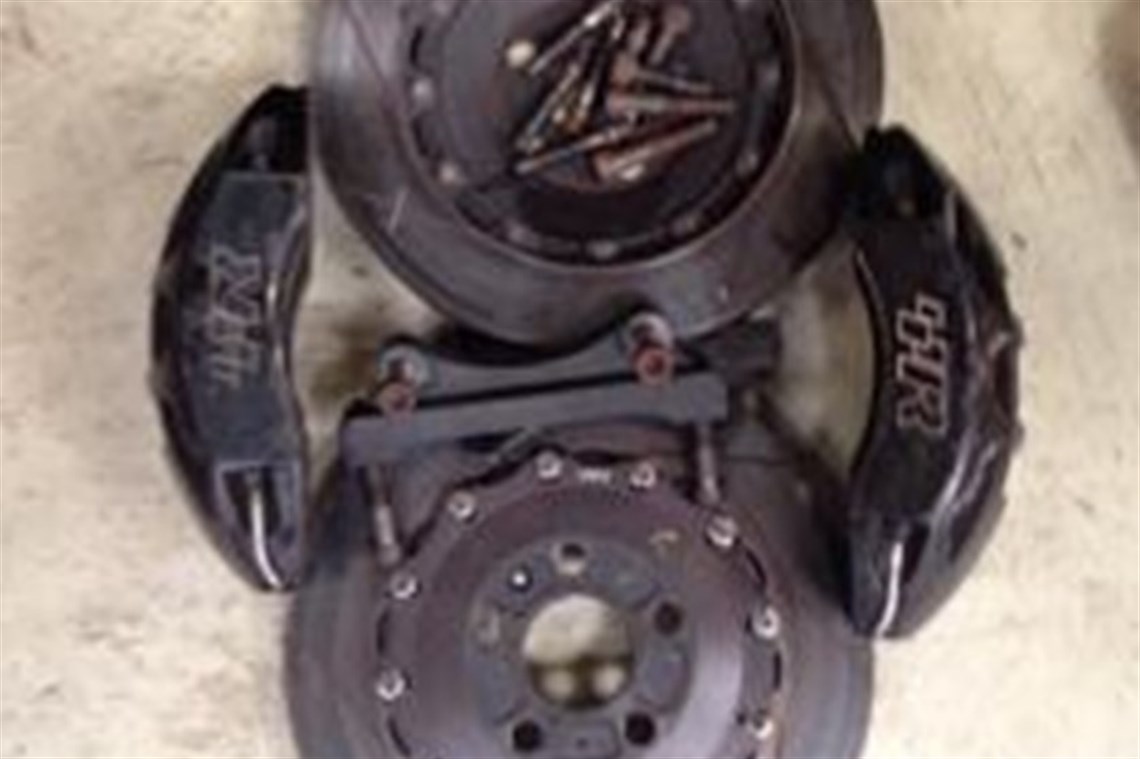 vw-racing-6-pot-brakes