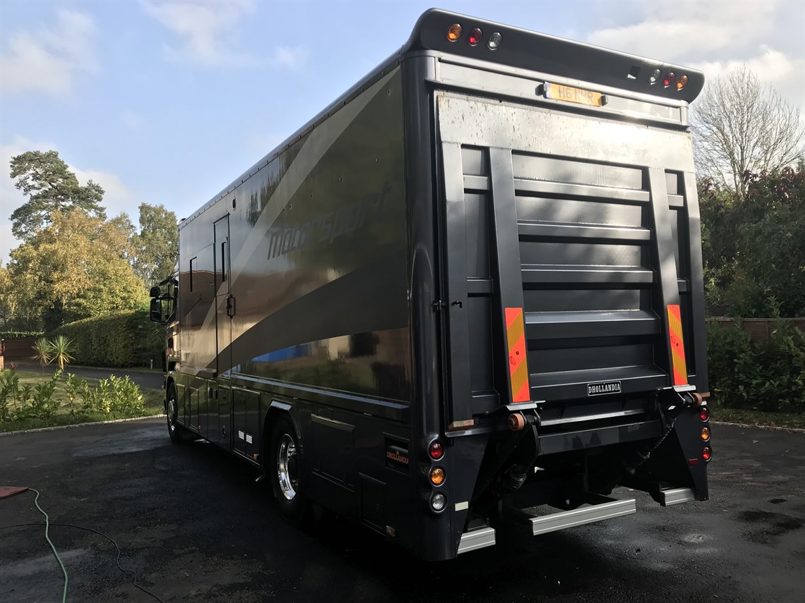 Racecarsdirect.com - scania Race Transporter