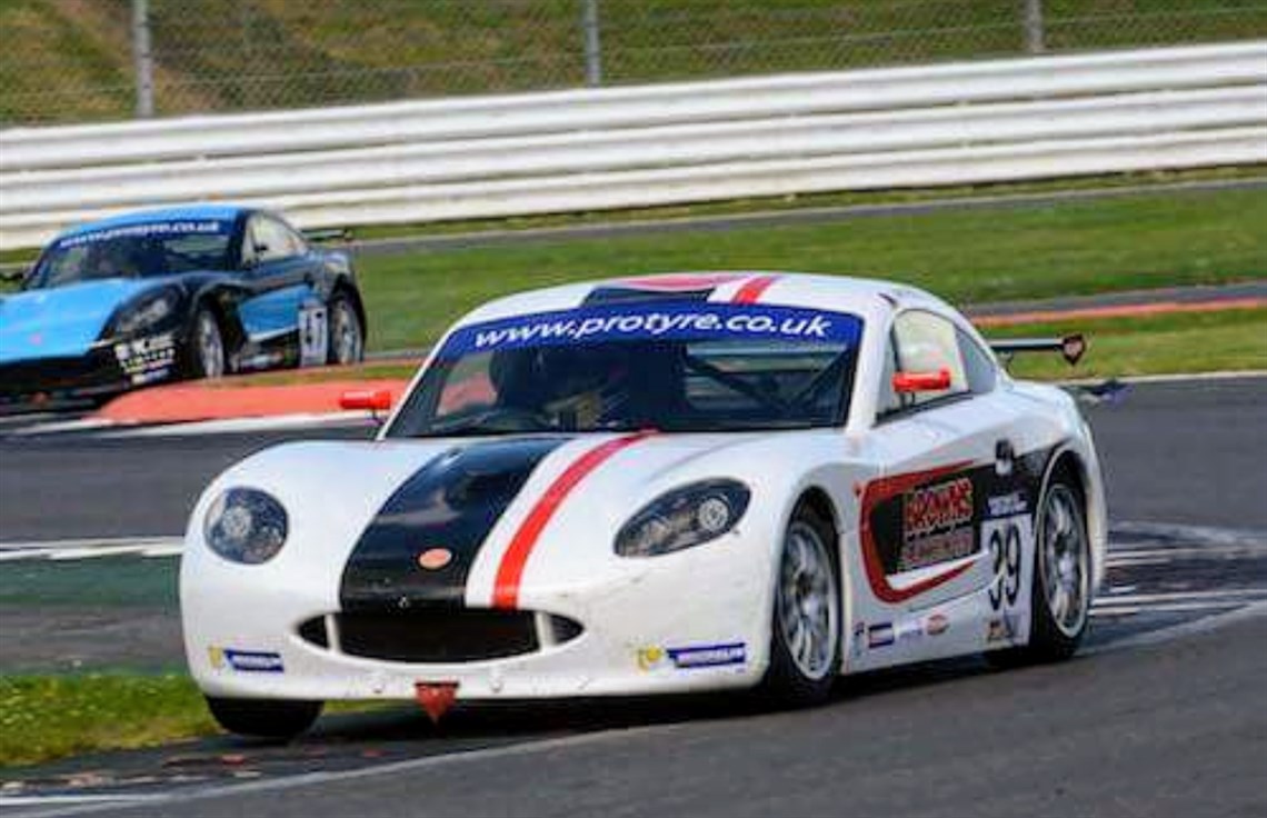 Racecarsdirect.com - 2017 Championship Winning Ginetta GT5 Challenge