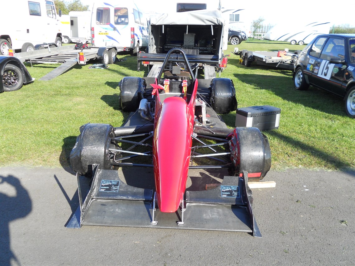 Racecarsdirect.com - Force HC single seater rolling chassis
