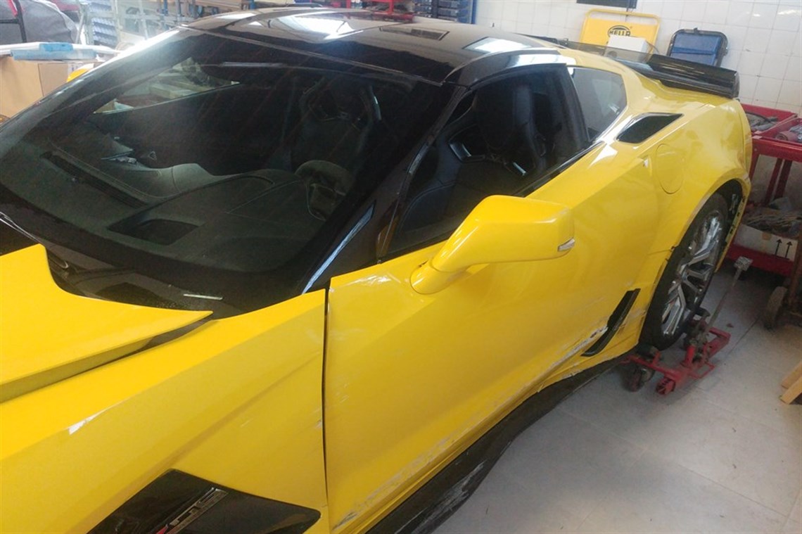 corvette-z06-supercharged-with-accident