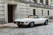 1974-jaguar-e-type-roadster