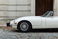 1974-jaguar-e-type-roadster