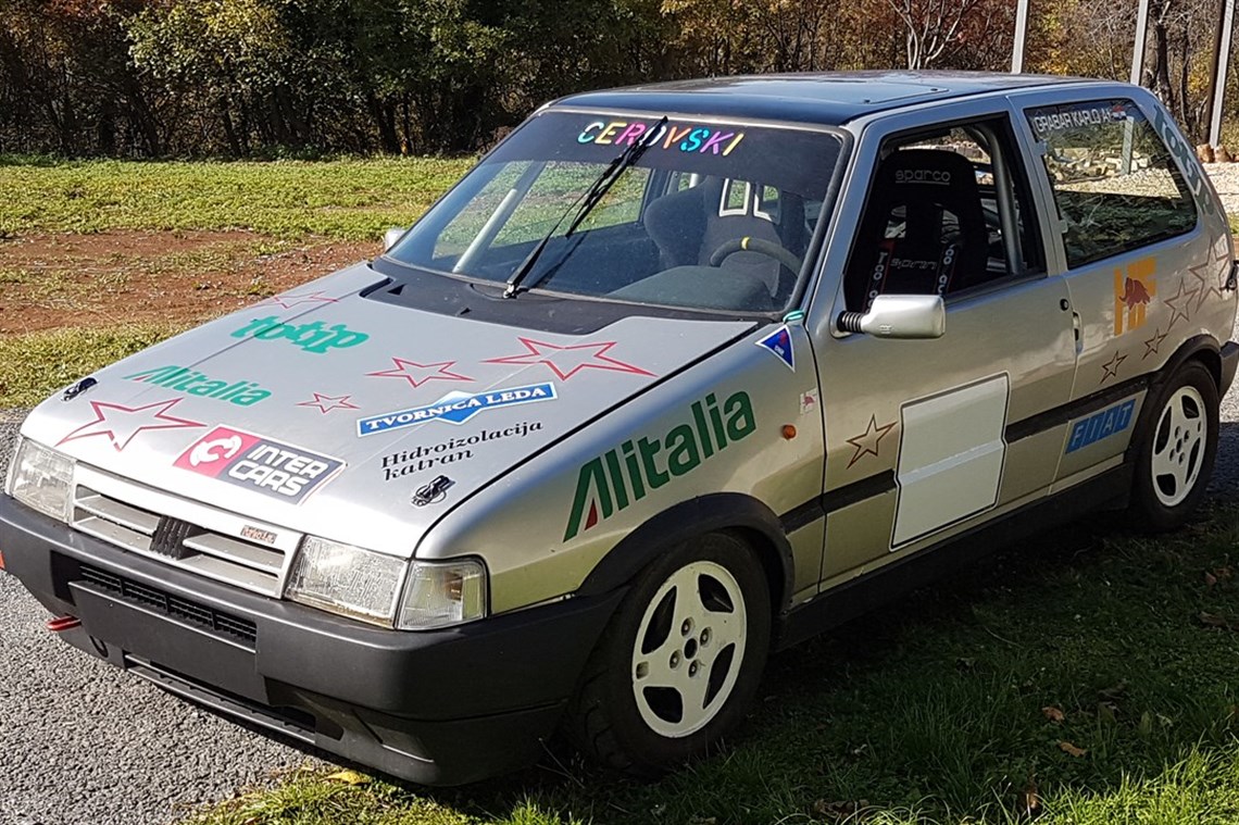 fiat-uno-turbo-ie-ready-for-race