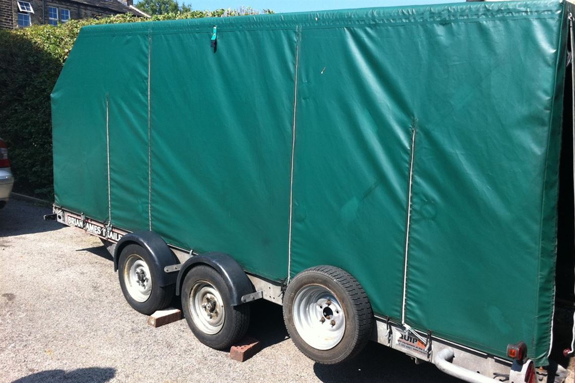 brian-james-covered-tilt-bed-trailer