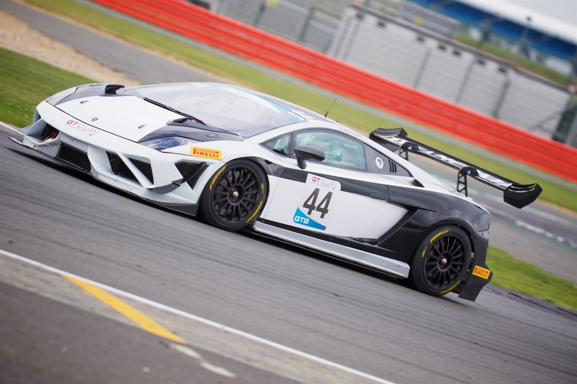 lamborghini-gallardo-super-trofeo-available-i