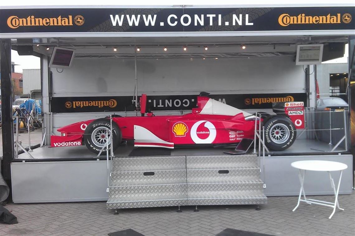 Racecarsdirect.com - Full size Formula 1 race sim and trailer