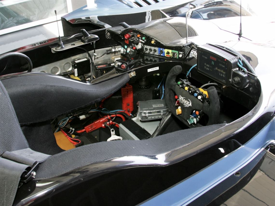 honda-hpd-arx-steering-wheel-x3
