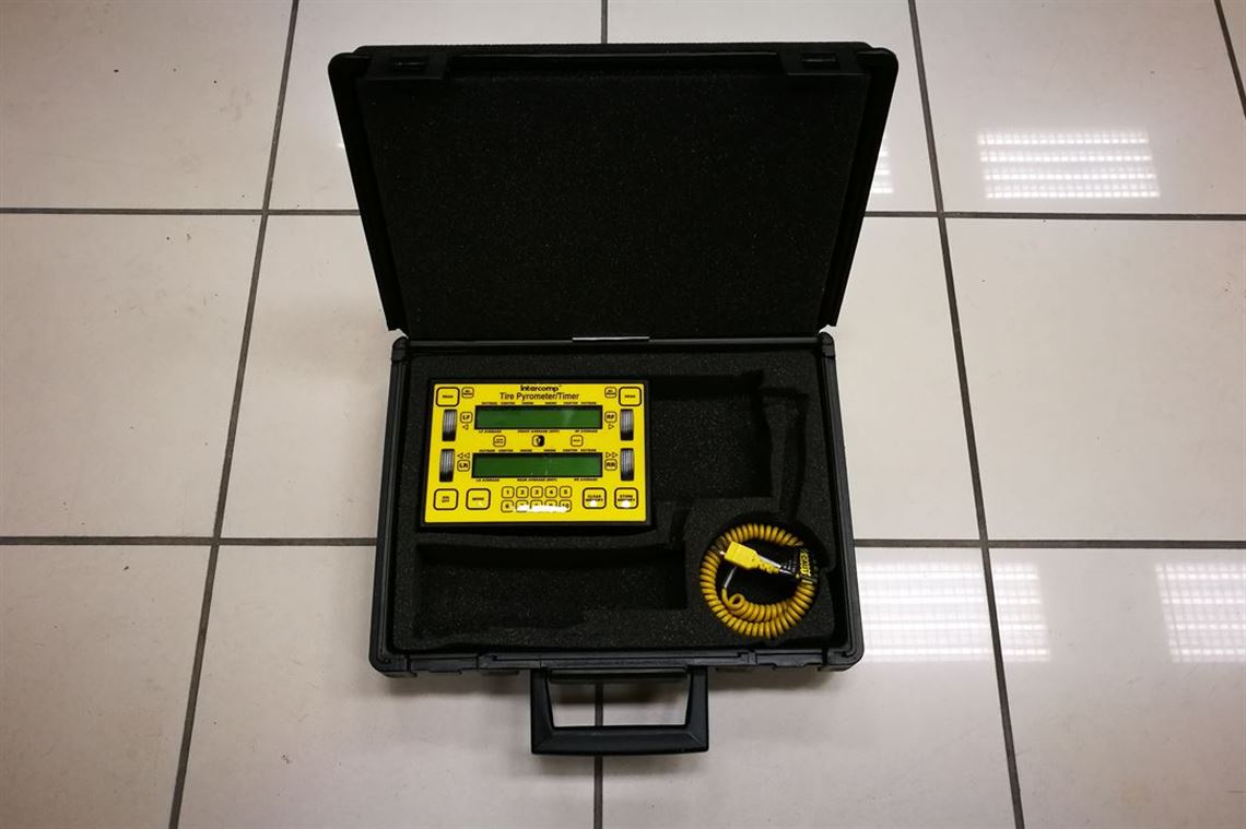 tyre-pyrometer