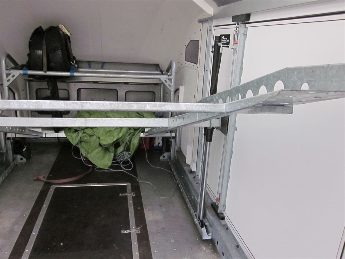 brian-james-2-car-race-transporter-5