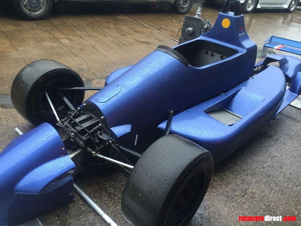 reynard-883-formula-3-car