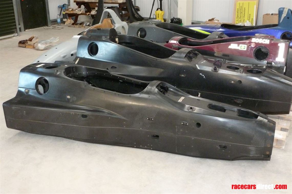 lola-t9500-indycar-tub