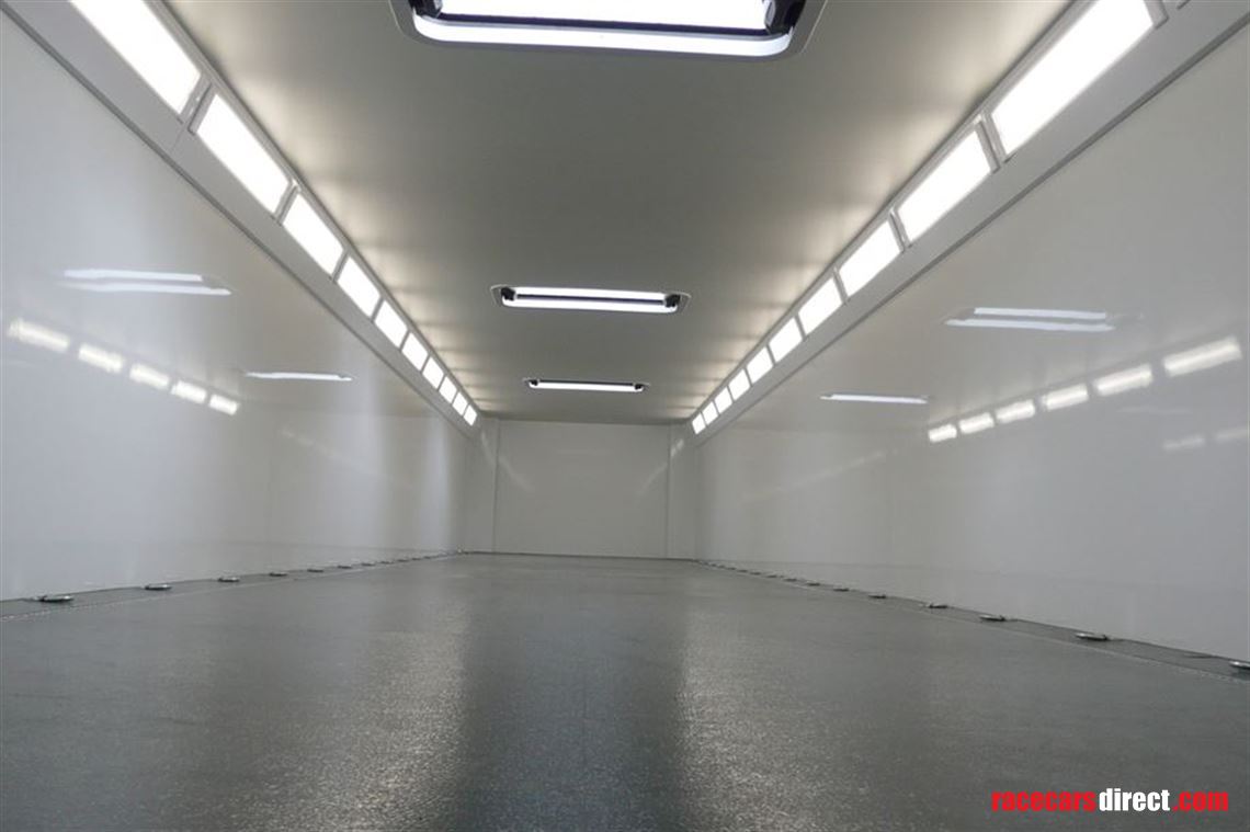 hofmann-motorsport-racetrailer-my-2008