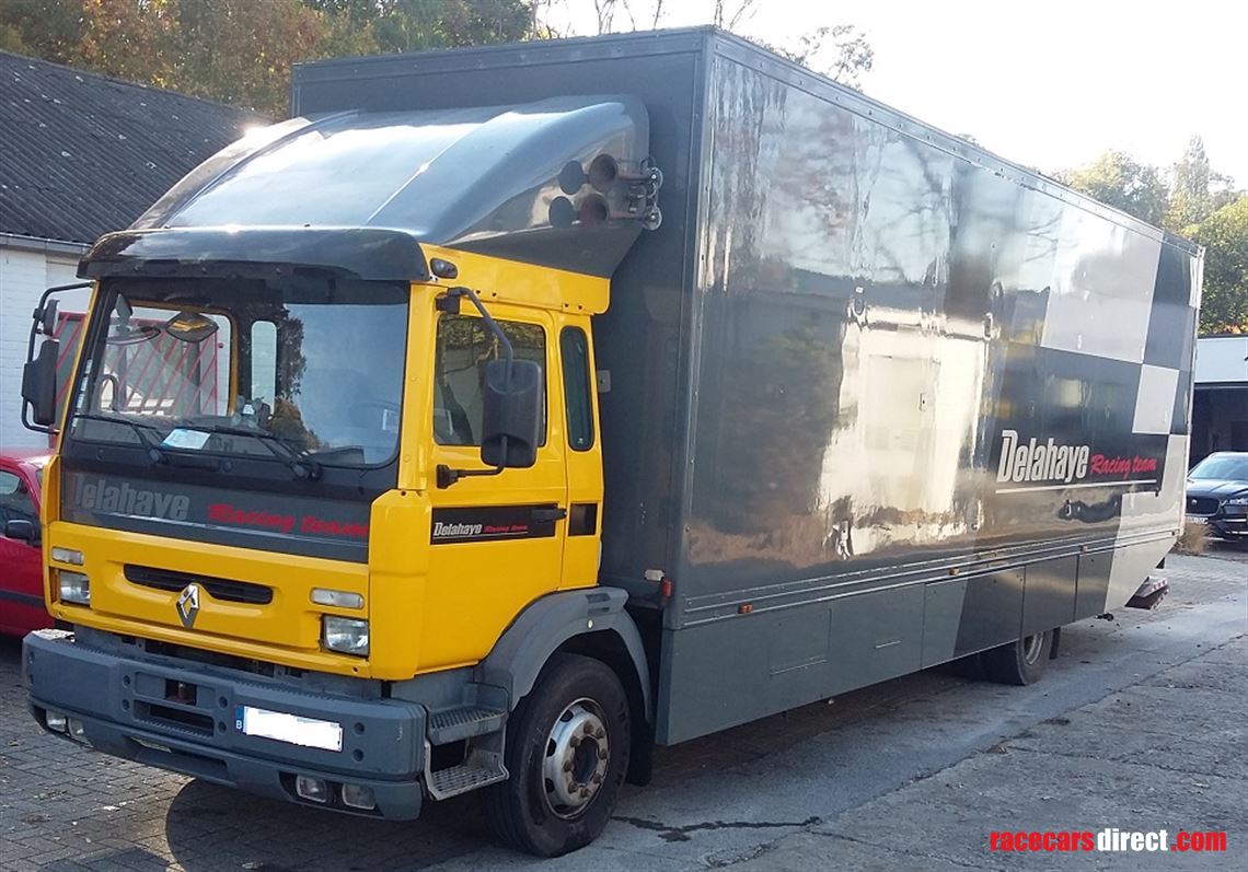 Racecarsdirect.com - Renault trailer with awning