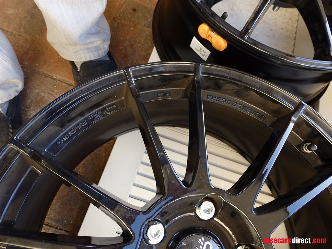Racecarsdirect.com - OZ Racing Wheels set of 4