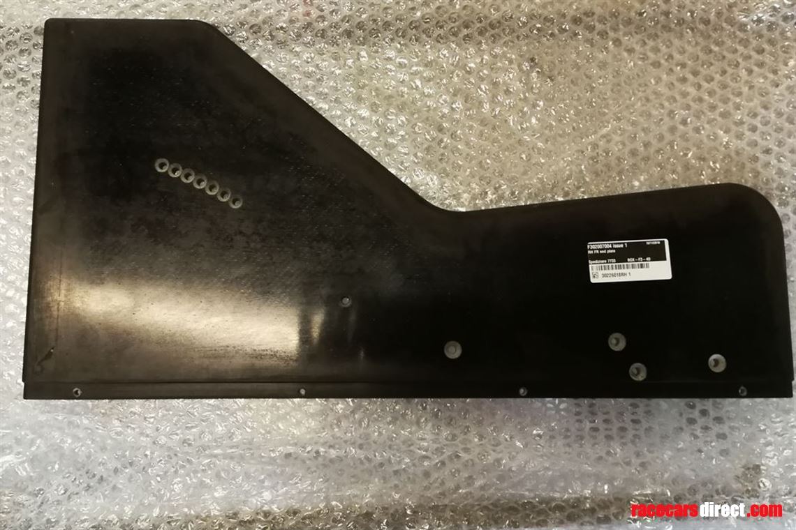 dallara-f302-rh-front-wing-end-plate-new