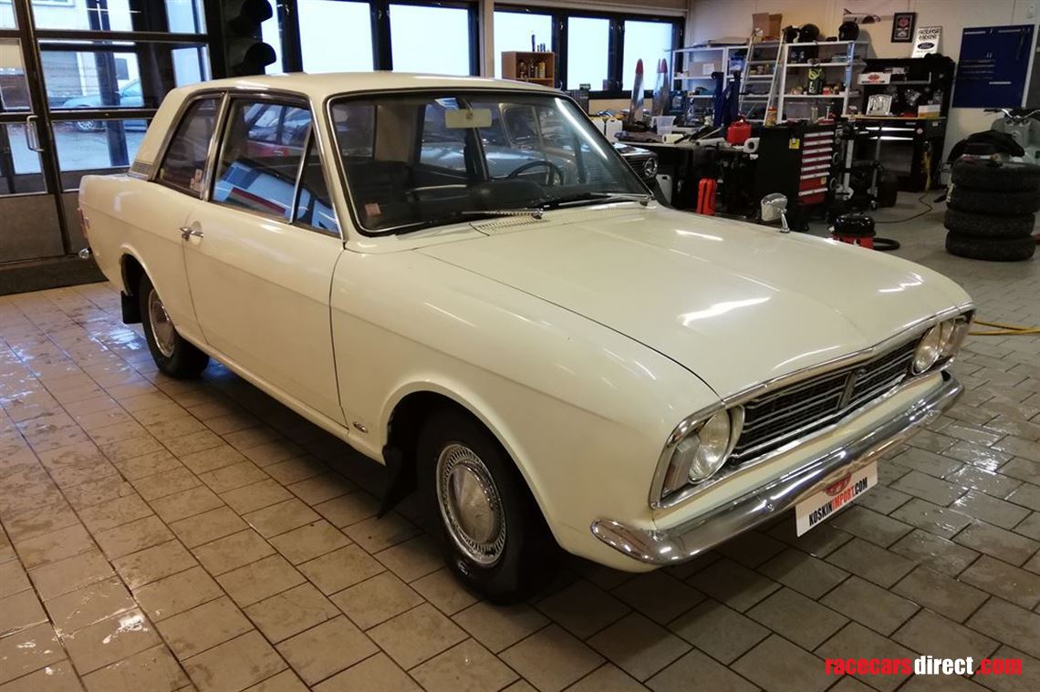 ford-cortina-1600gt-1968-2-door