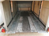 covered-car-transporter-trailer