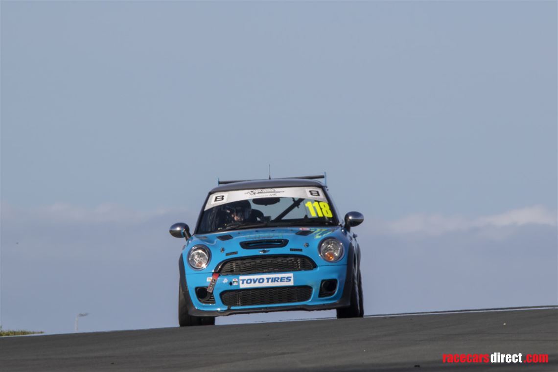 mini-challege-jcw-r56-race-car-for-sale